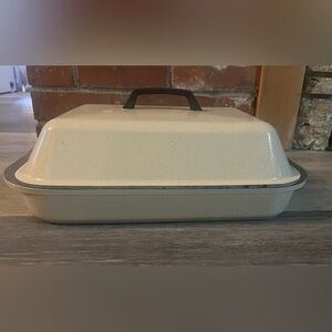 Speckled Roaster with Black Handle